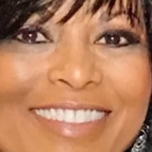 Meet your Posher, Denise